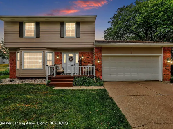 1024 Pickton Dr, Lansing, MI 48917