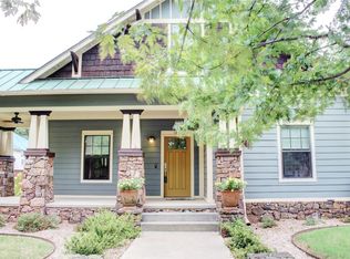 1834 N Best Friend Ln, Fayetteville, AR 72704
