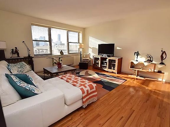 4th image of 41-02 Queens Blvd APT 3C