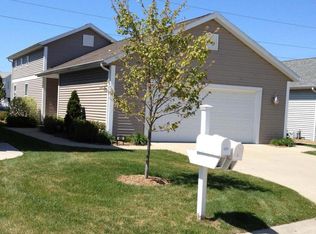 420 Island Pointe Dr, Saint Joseph, MI 49085