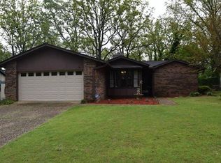 1800 Osceola Dr, N Little Rock, AR 72116