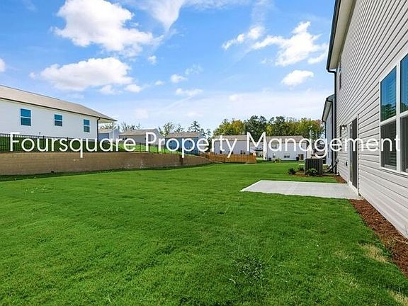 5th image of 1716 Luna Way