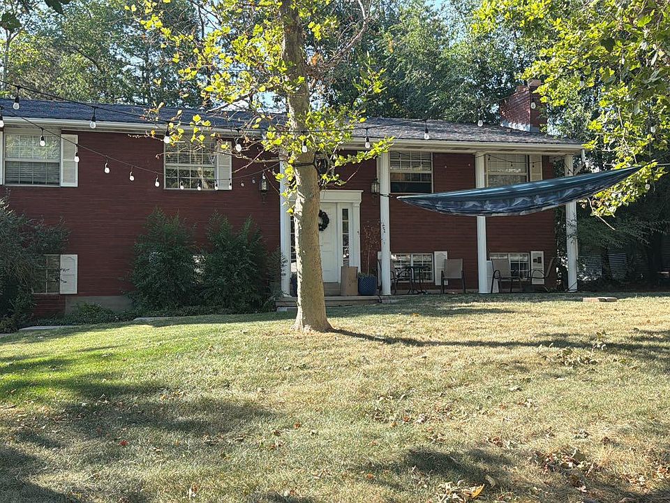 2nd image of 1691 Heather Dr