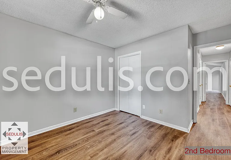 801 Temple Rd #A — Photo 22