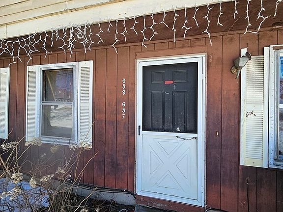 3rd image of 657-659 Springfield St