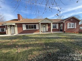 3532 16th St NE #1, Hickory, NC 28601