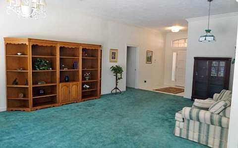 5th image of 942 NW Scenic Lake Dr