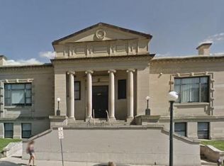 200 S Linn St APT 1, Iowa City, IA 52240