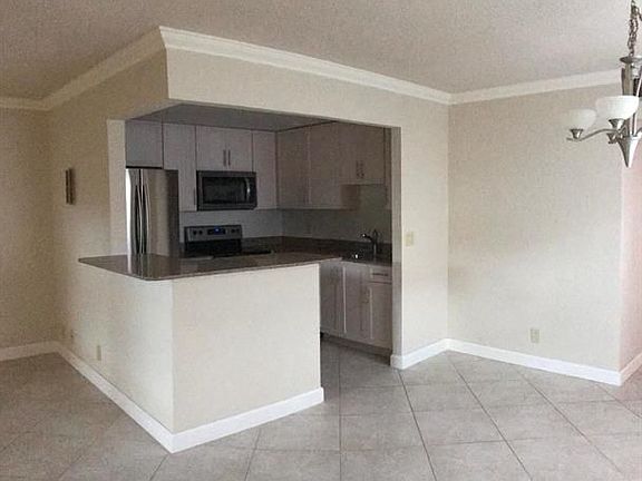 3rd image of 486 Brittany Dr #K