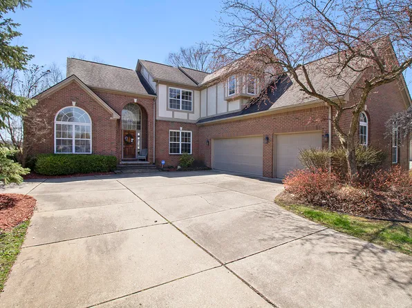 4497 Wood Duck Ct, Linden, MI 48451