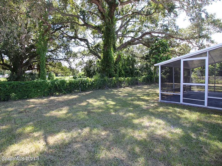 75 Rivercliff Ln — Photo 22