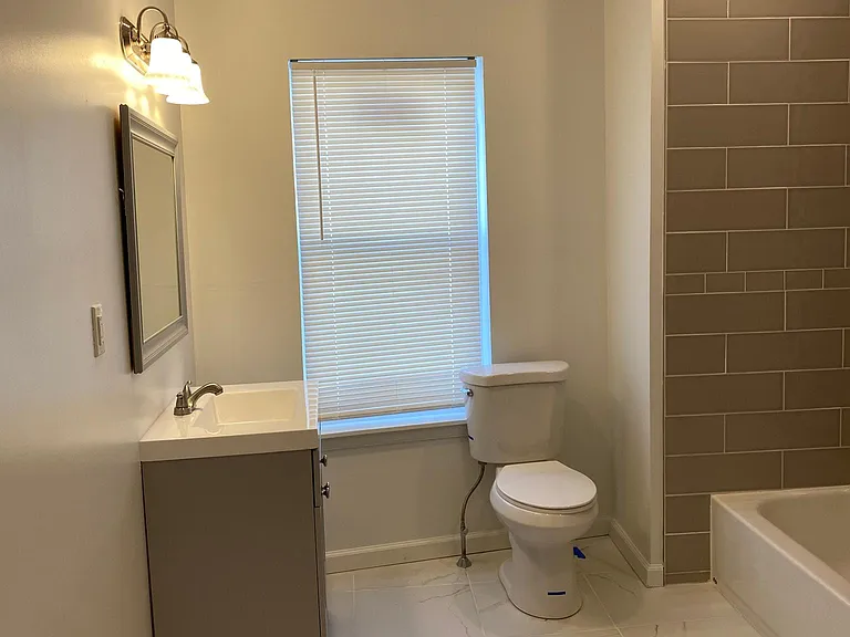 802 Christian St #2 — Photo 12