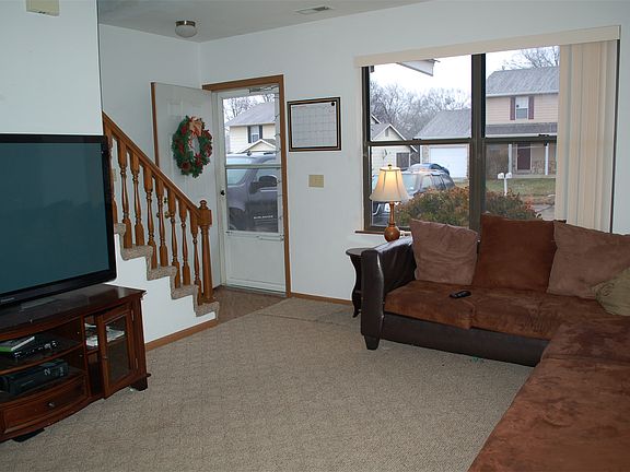 Downstairs living arean