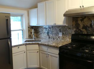 21343 35th Ave FLOOR 3, Bayside, NY 11361