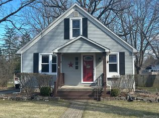 209 Hansburger St, Almont, MI