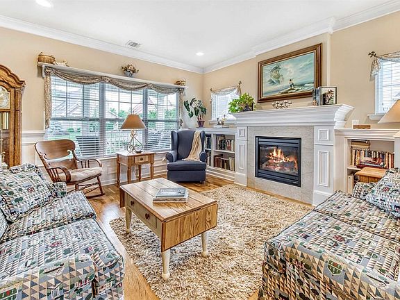 5th image of 9 Kennsington Ct