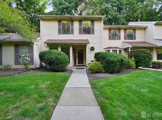 1202 Timber Oaks Rd, Edison, NJ 08820