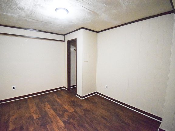 5th image of 3310 Ottawa Ave APT B