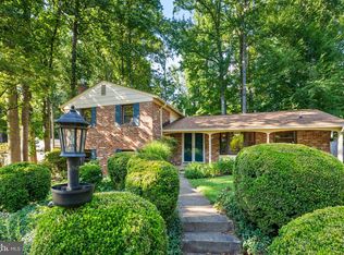 8940 Falling Creek Ct, Annandale, VA 22003