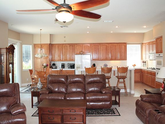 3rd image of 1686 Stronsay Ct