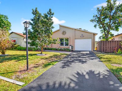 5198 Mirror Lakes Boulevard, Boynton Beach, FL, 33472