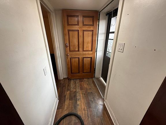 4th image of 1117 Edgewood Dr