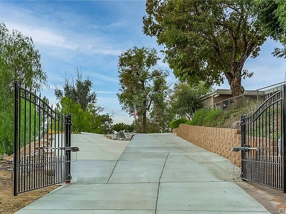 2nd image of 30924 Palo Alto Dr