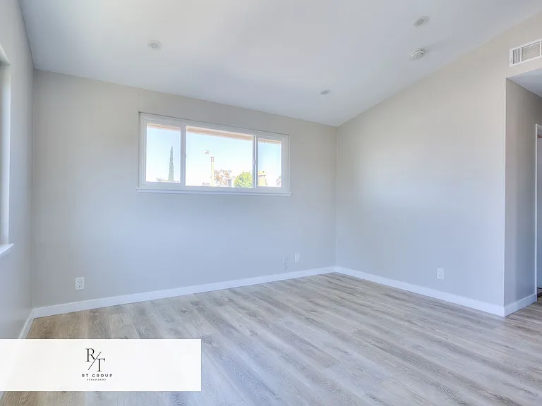 15326 Swarens Ct — Photo 21