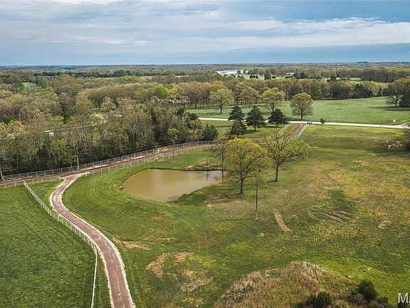 3rd image of 3847 Cleavesville Rd