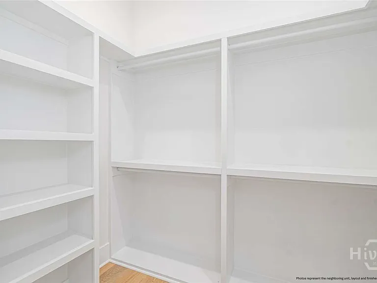 218 W 43rd St — Photo 14