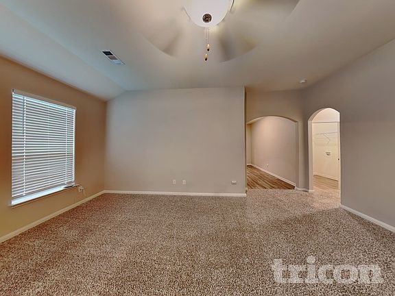 2nd image of 900 Clark Dr