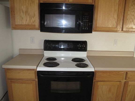 3rd image of 640 Starlite Dr Unit D