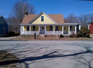 90 Main St, North Stonington, CT 06359