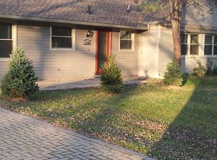 4190 Walnut Hill Dr, Troy, MI