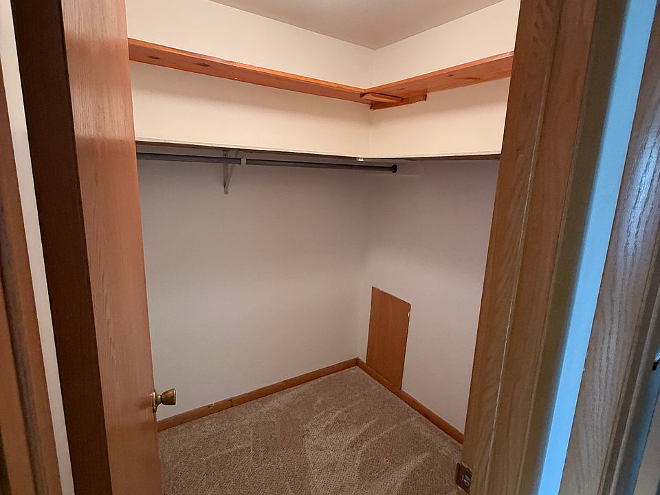 1st image of 6210 Mineral Point Rd APT 6