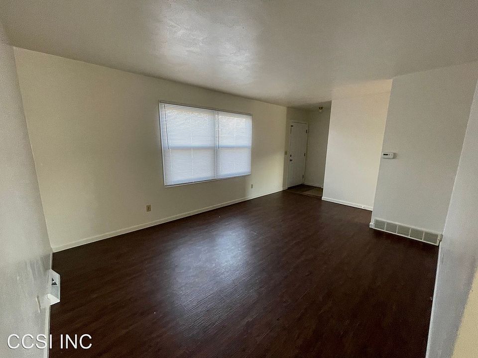1st image of 651 W 61st St