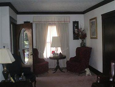 5th image of 10824 Grantwood Ave