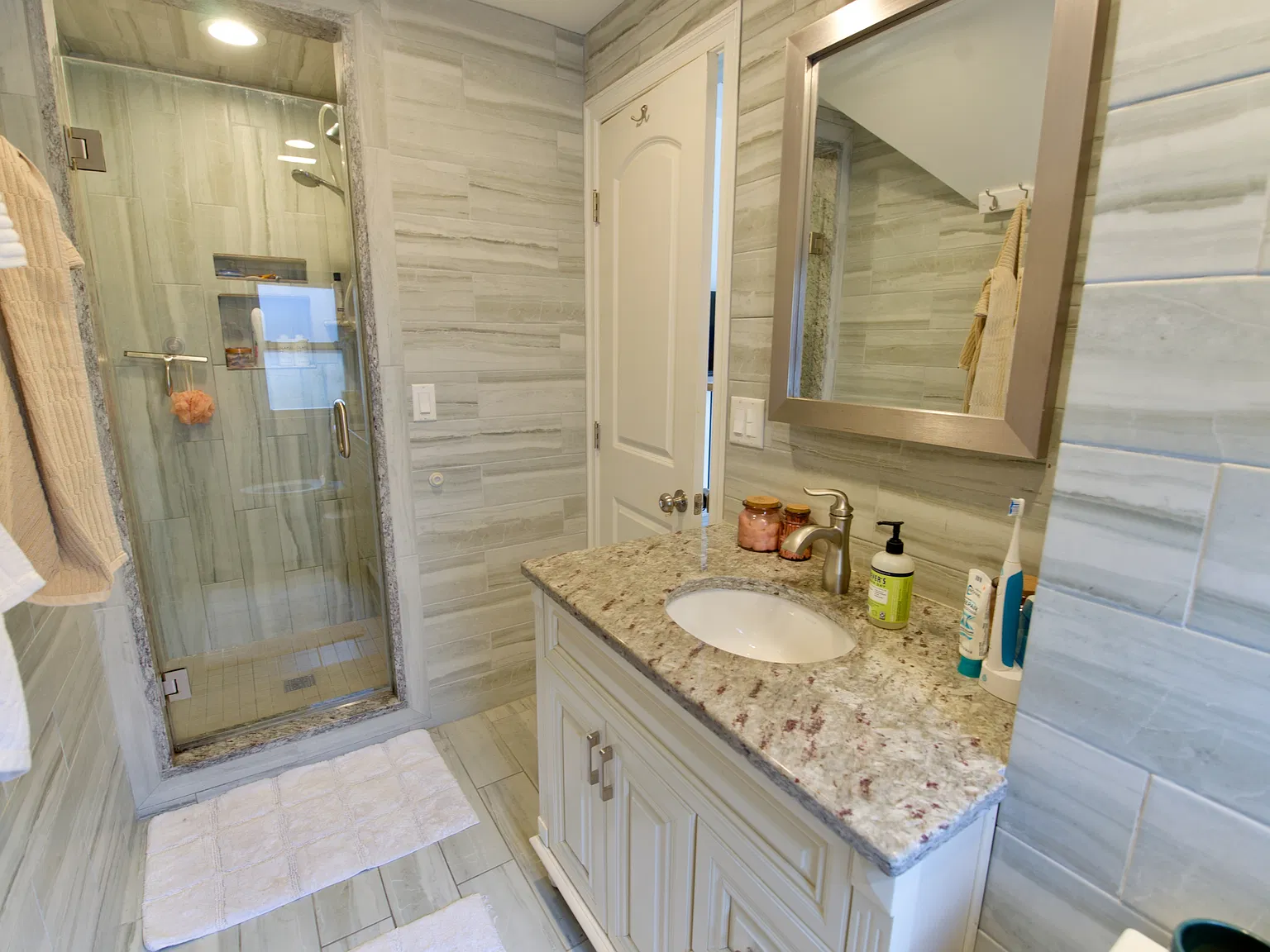 1 bed, 690 sqft, $1,825 — Photo 4