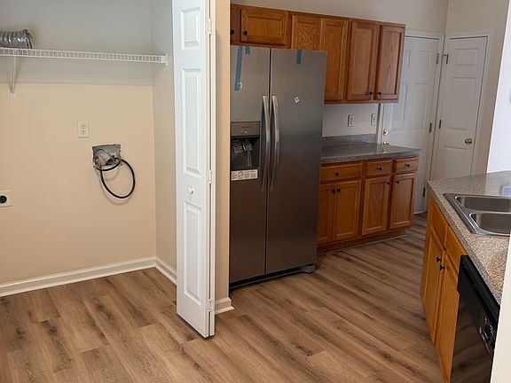 4th image of 8711 Rivergate Dr