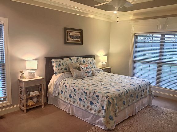 3rd image of 5511 Stonewood Dr