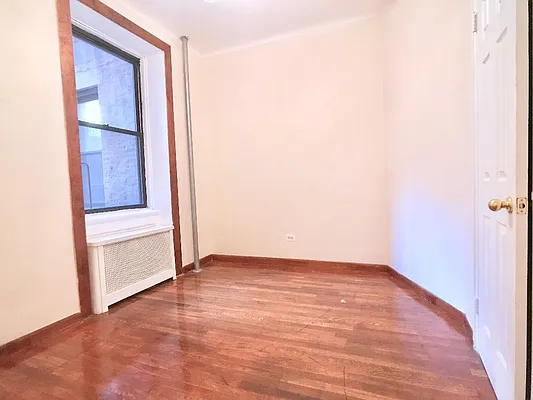 Rented by Sovereign Associates | media 11