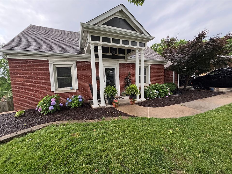 1st image of 1715 Hayselton Dr
