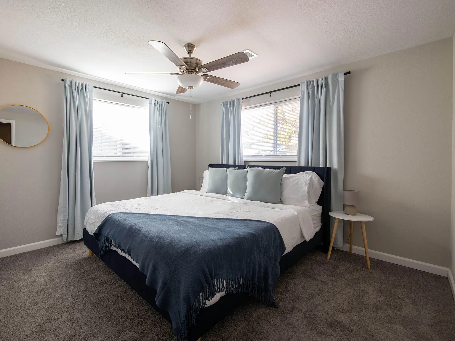 4 bed, 3.0 bath, 2260 sqft, $962 — Photo 1