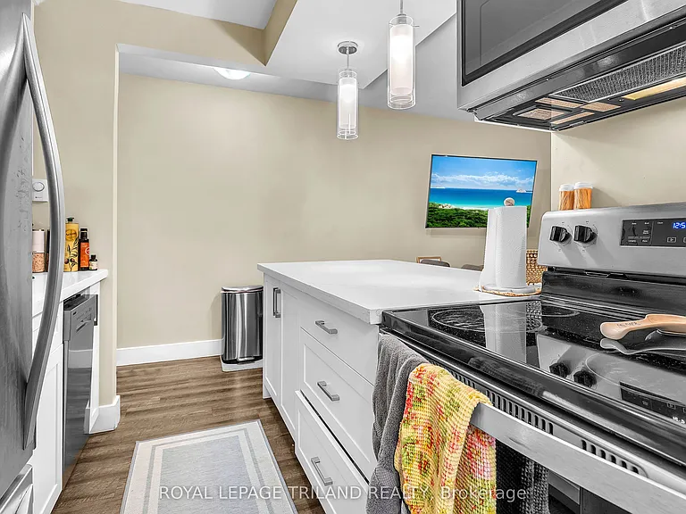104 Devonshire Ave #101 — Photo 10