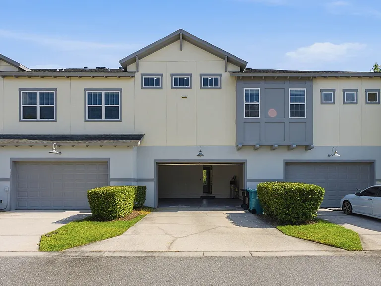 9025 Laureate Blvd — Photo 3