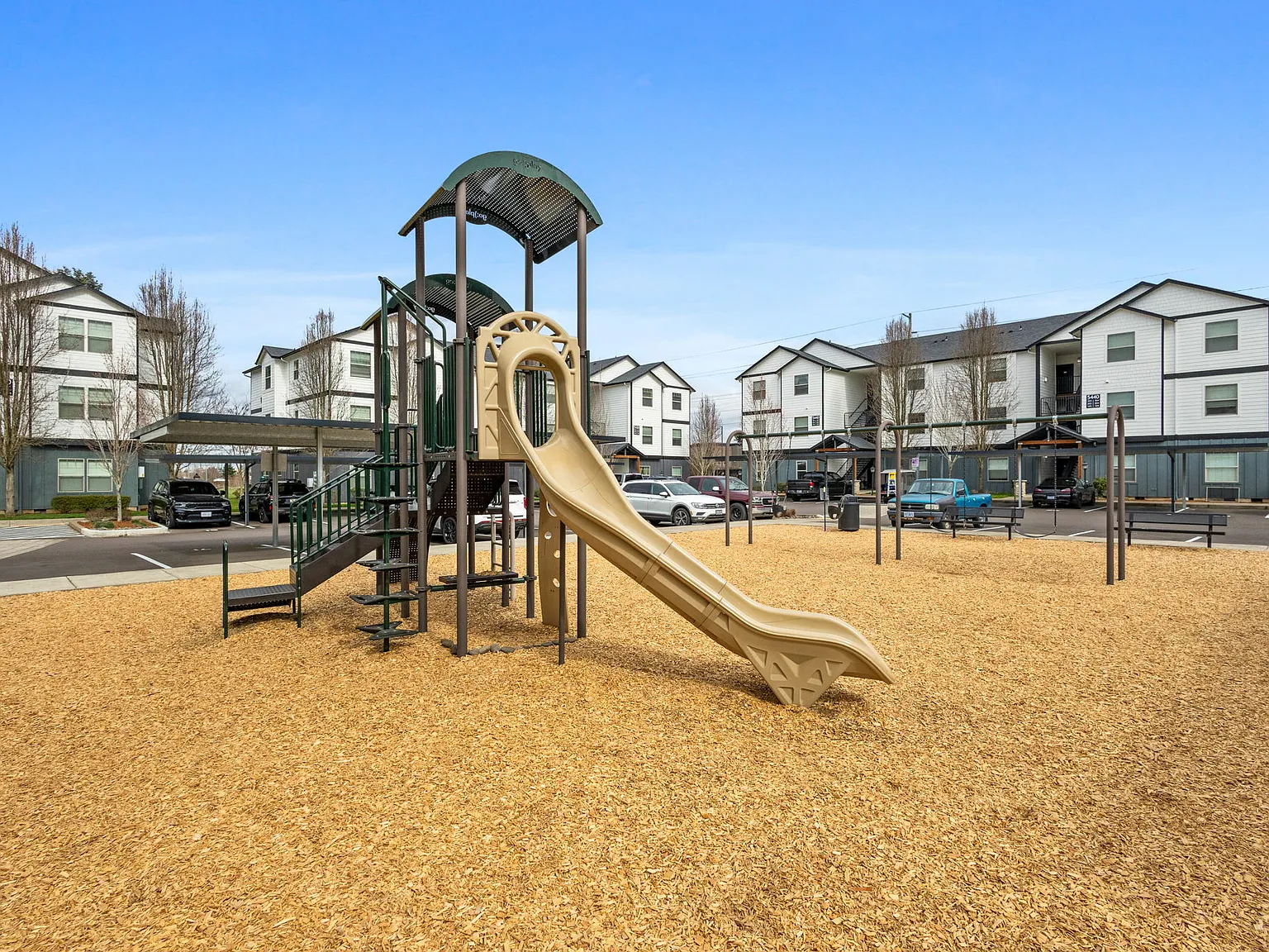 Keizer Station Apartments — Photo 4
