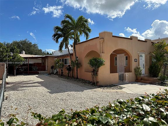 3rd image of 431 Tamiami Blvd