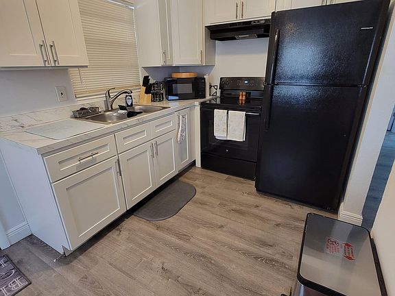 5th image of 2302 E 111th Ave
