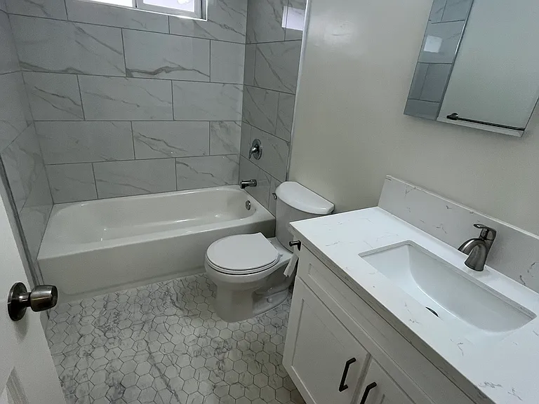 3253 Cattaraugus Ave #3255 — Photo 16