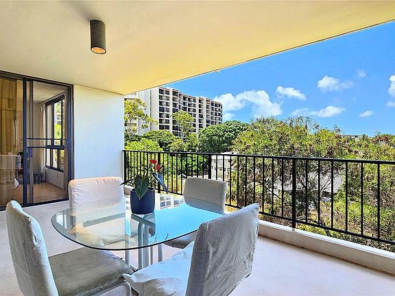 2nd image of 3138 Waialae Ave APT 426